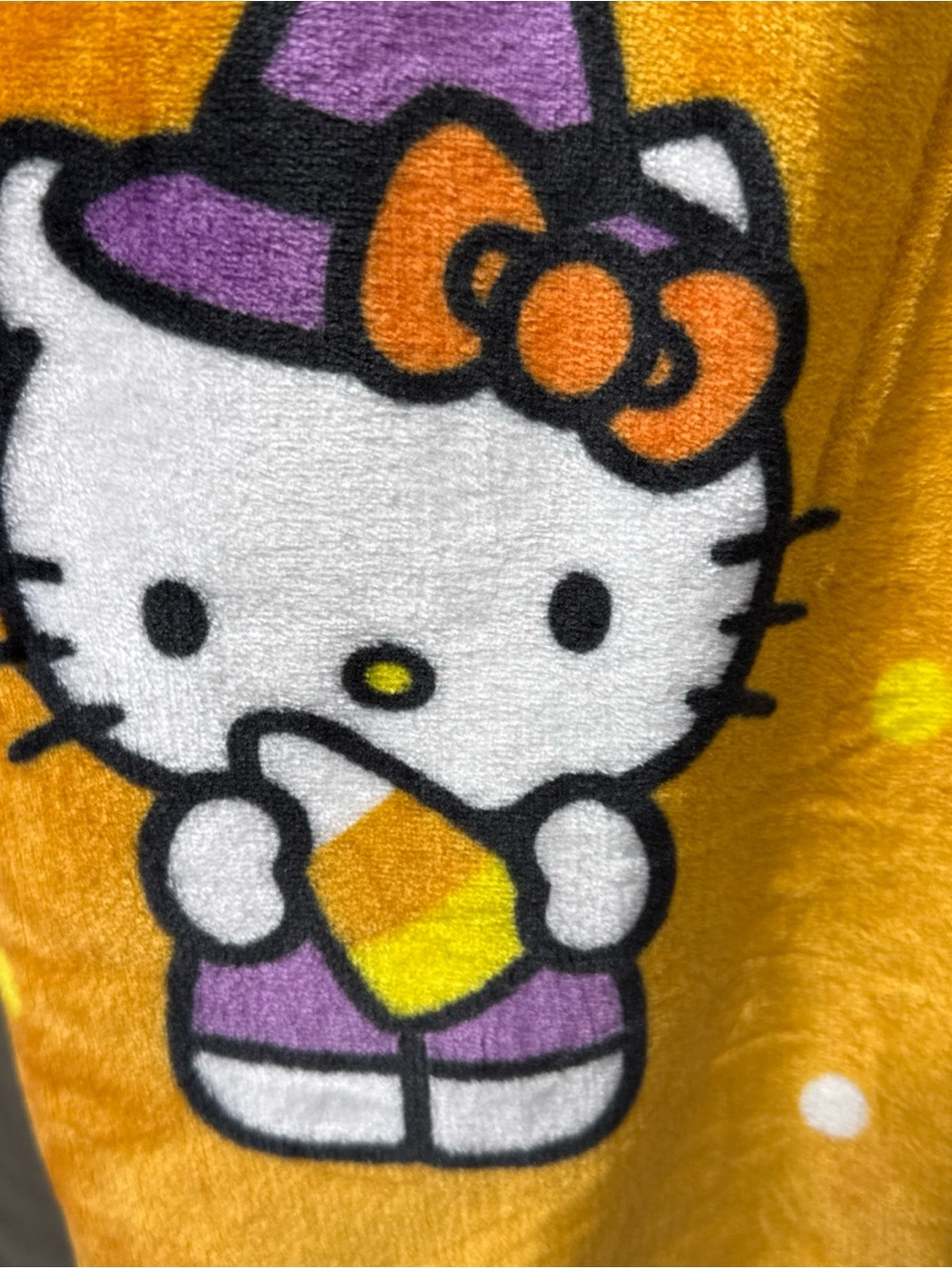 New Hello Kitty & Friends Candy Corn Crew Orange Halloween Blanket On Hanger - Picture 4 of 8